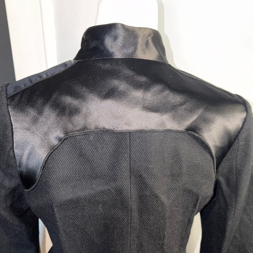 BCBGMaxAzria 100% Wool Black Satin-Accented Women's Blazer - Picture 8 of 11